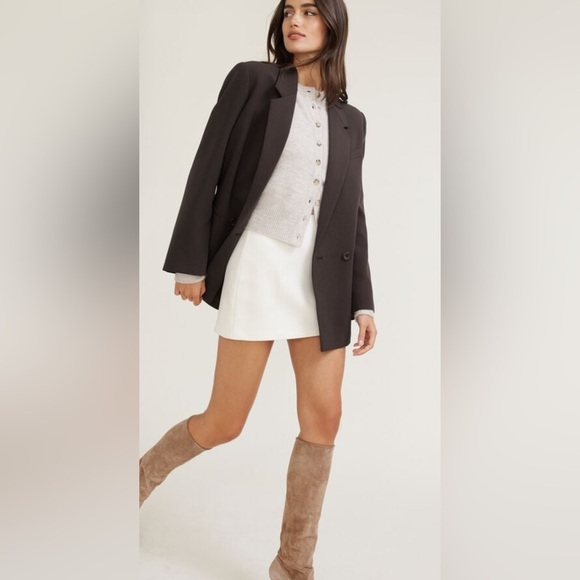 Kylie Seam Mini Skirt - Picture 4 of 8